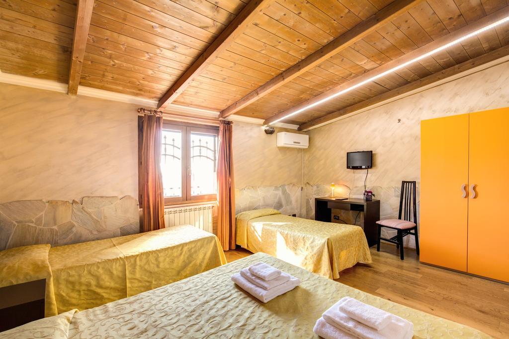 Villa Gengi 아르데아 외부 사진