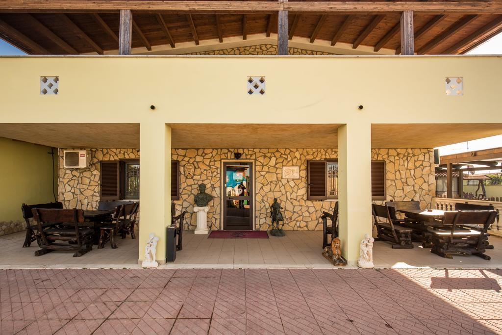 Villa Gengi 아르데아 외부 사진